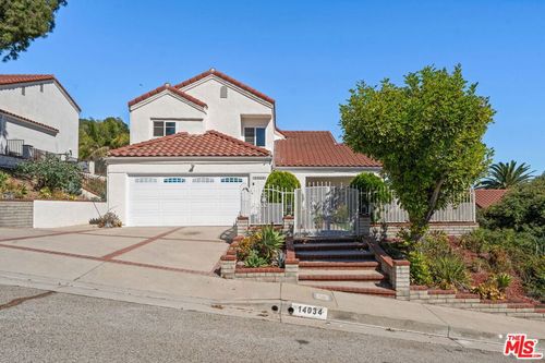 14034 Badger Ave, Sylmar, CA, 91342-1869 | Card Image