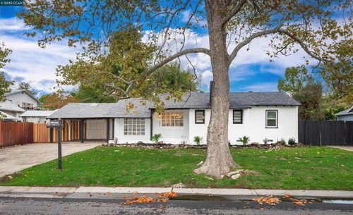 2491 Carlsbad Ave, Sacramento, CA, 95821-4733 | Card Image