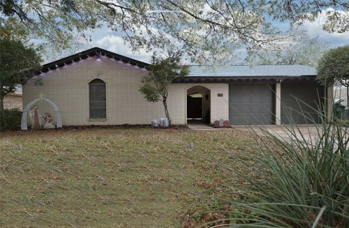 2708 Foxcroft Cir, Denton, TX, 76209-1536 | Card Image