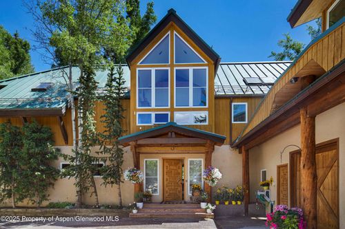 7585 Glen Garry Dr, Aspen, CO, 81611-3355 | Card Image