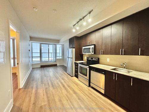 201-560 Front Street W, Toronto, ON, M5V1C1 | Card Image