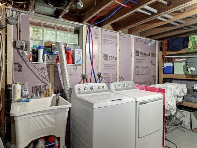 5070 University Blvd, House other with 3 bedrooms, 2 bathrooms and 6 parking in Coraopolis PA | Image 25