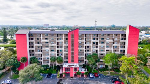 702-2200 S Cypress Bend Dr, Pompano Beach, FL, 33069-5633 | Card Image