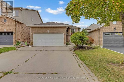 50 Briarose Pl, Hamilton, ON, L9C7V3 | Card Image