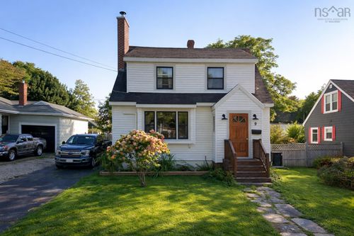 9 Baker Street, Yarmouth, NS, B5A2W8 | Card Image