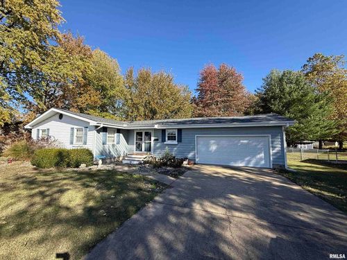1108 Hawthorn Rd, Salem, IL, 62881-1018 | Card Image