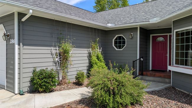 Exterior Entry / Front Porch | Image 26