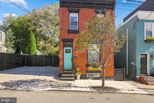 3584 Calumet St, PHILADELPHIA, PA, 19129-1602 | Card Image