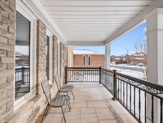 1552 Dellbrook Ave, House other with 5 bedrooms, 4 bathrooms and 4 parking in Pickering ON | Image 4