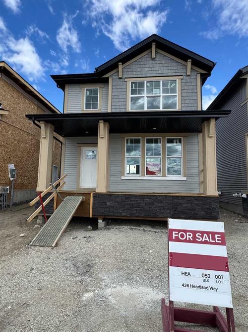 426 Heartland Way, Cochrane, AB, T4C3E5 | Card Image