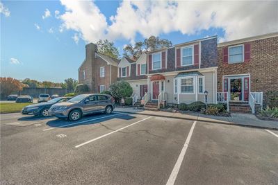 105 Burnt Bridge Way, Home with 2 bedrooms, 2 bathrooms and null parking in Yorktown VA | Image 3