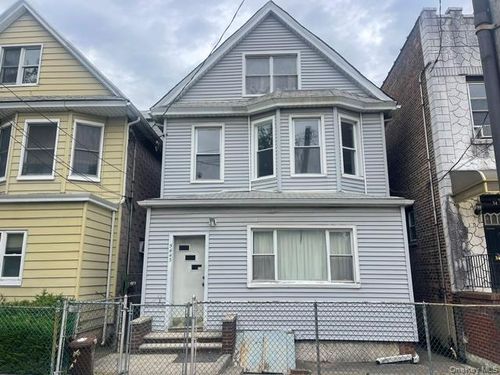 54-43 71st Street, New York, NY, 11378 | Card Image