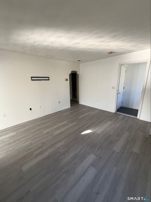 2-13 Jefferson Ave, New London, CT, 06320-5069 | Card Image