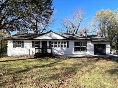 7724 Wallace Avenue, House other with 3 bedrooms, 2 bathrooms and null parking in Kansas City MO | Image 1