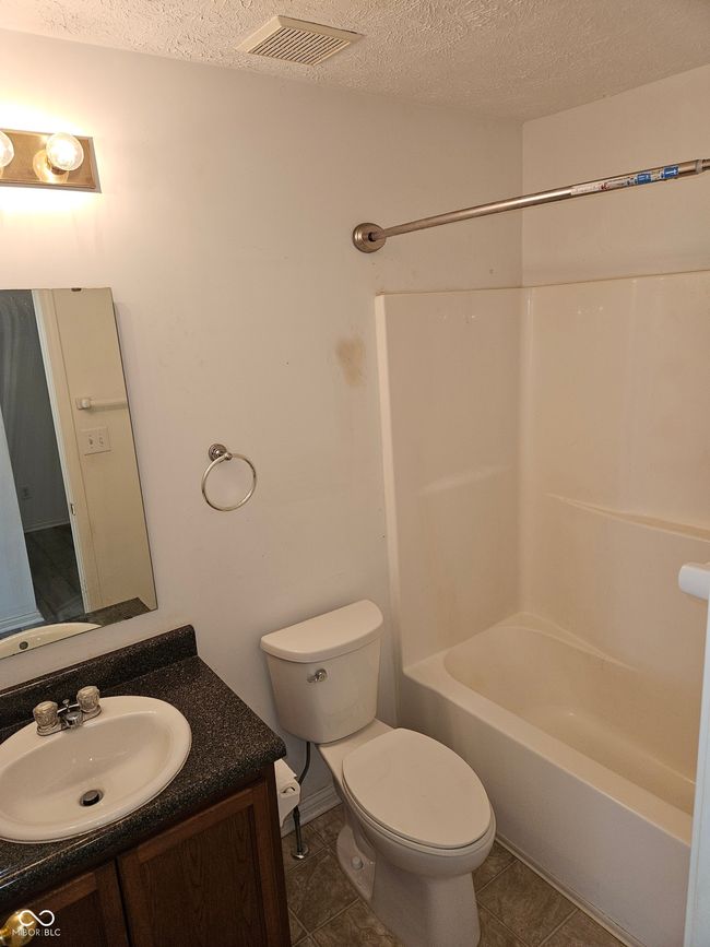 Hall full bath | Image 17