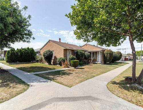 5341 Cerritos Ave, Long Beach, CA, 90805-6003 | Card Image