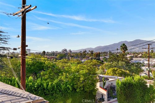 a-1440 Verd Oaks Dr, Glendale, CA, 91205 | Card Image