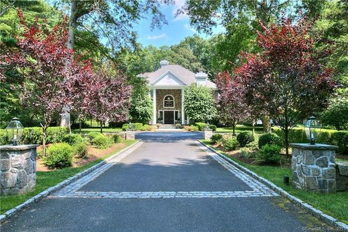 62 Weston Rd, Westport, CT, 06880-1234 | Card Image