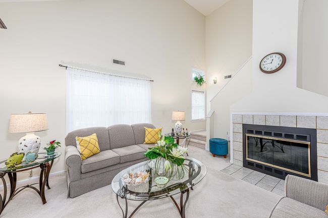46 - 46 Foxbridge Village Rd, Condo with 2 bedrooms, 1 bathrooms and 2 parking in Branford CT | Image 4