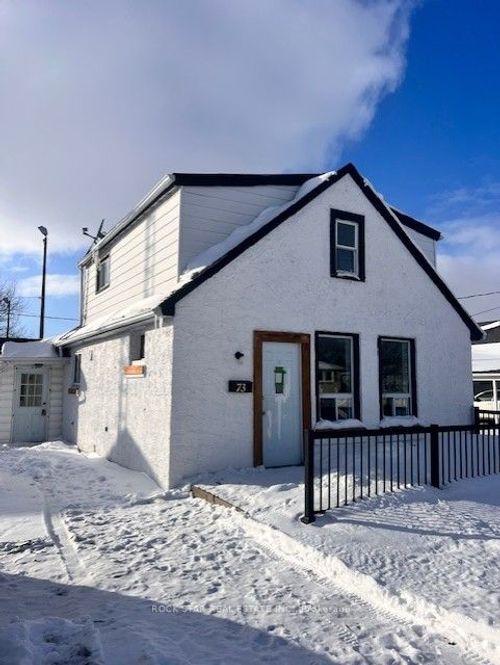 73 Oakwood St, Port Colborne, ON, L3K5G1 | Card Image