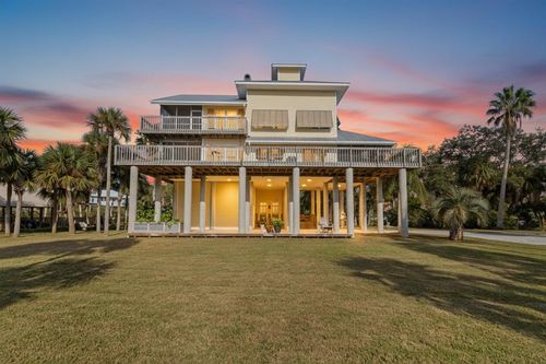 16351 Whiddon Ave, CEDAR KEY, FL, 32625-6116 | Card Image