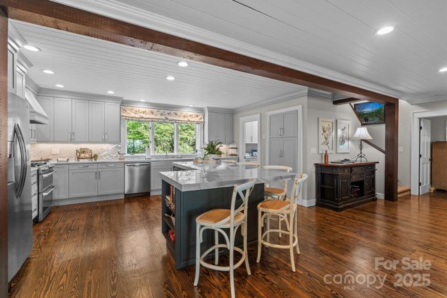 113 - 108 W View Way, House other with 4 bedrooms, 4 bathrooms and null parking in Highlands NC | Image 10