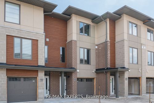 13 Winters Cres, Collingwood, ON, L9Y5T1 | Card Image