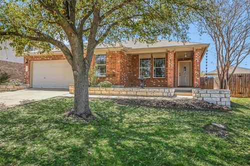 201 Woodley Rd, Leander, TX, 78641-8068 | Card Image