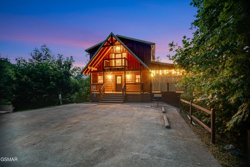 1140 Kings Ridge Rd E, Gatlinburg, TN, 37738-5151 | Card Image