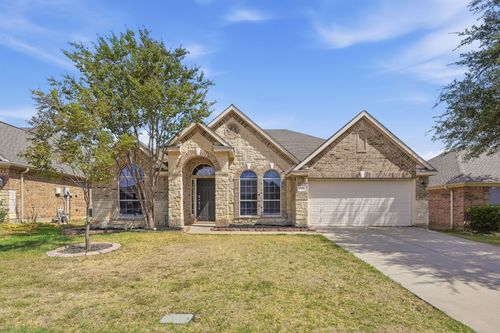 240 Cedar Crest Dr, Justin, TX, 76247-7003 | Card Image