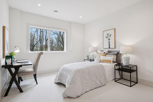 Lower level Ensuite | Image 58