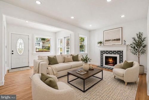 5309 Chesapeake Rd, HYATTSVILLE, MD, 20781-2632 | Card Image