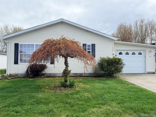 139-3211 Keewahdin Rd, Fort Gratiot, MI, 48059-3485 | Card Image