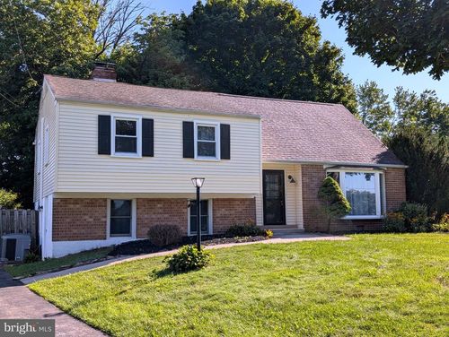 1320 Green Tree Ln, WEST CHESTER, PA, 19380-1316 | Card Image