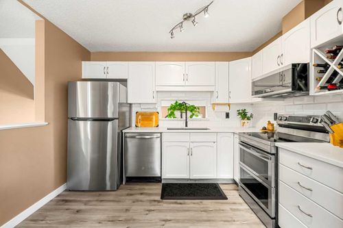 53 Copperfield Crt Se, Calgary, AB, T2Z4Z3 | Card Image