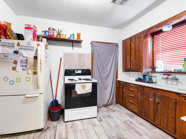 207 S Hinckley St, House other with 2 bedrooms, 1 bathrooms and null parking in Blooming Grove TX | Image 15