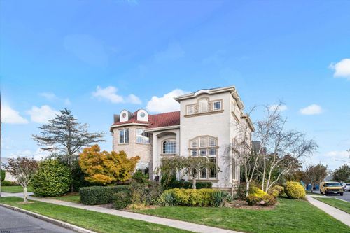 301 Wesley Rd, Ocean City, NJ, 08226-4417 | Card Image