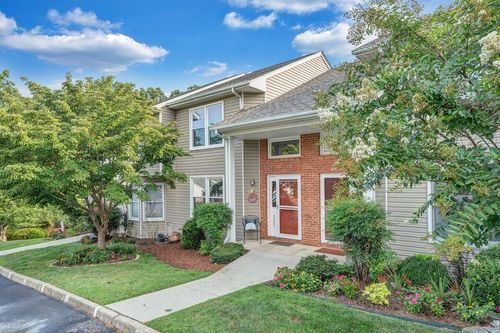 4624 Mill View Ct, Roanoke, VA, 24018-3100 | Card Image