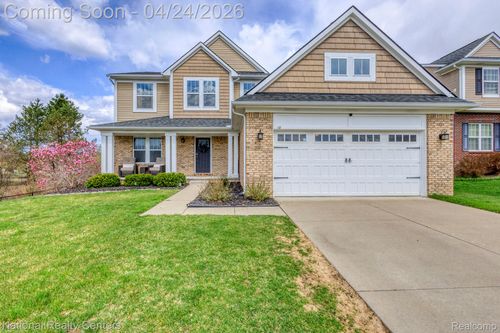 18 Wildrose Dr, White Lake, MI, 48386-4420 | Card Image