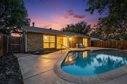 6407 Redwood Ln, Rowlett, TX, 75089-3179 | Card Image