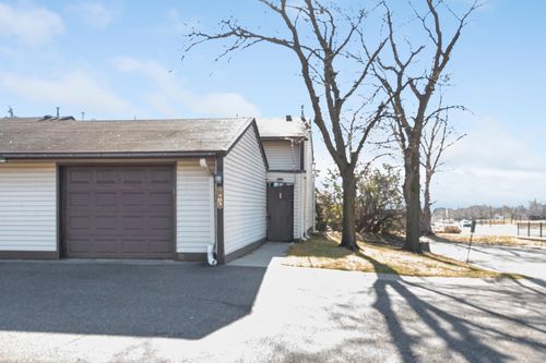 7403 142nd Street Ct, Apple Valley, MN, 55124-8506 | Card Image