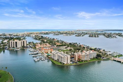 610-500 Treasure Island Cswy, TREASURE ISLAND, FL, 33706-1145 | Card Image
