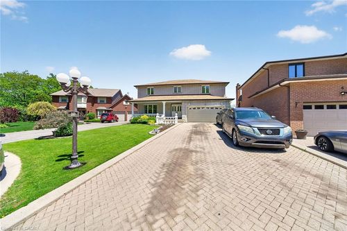 10 Skye Court, Hamilton, ON, L8G4R6 | Card Image