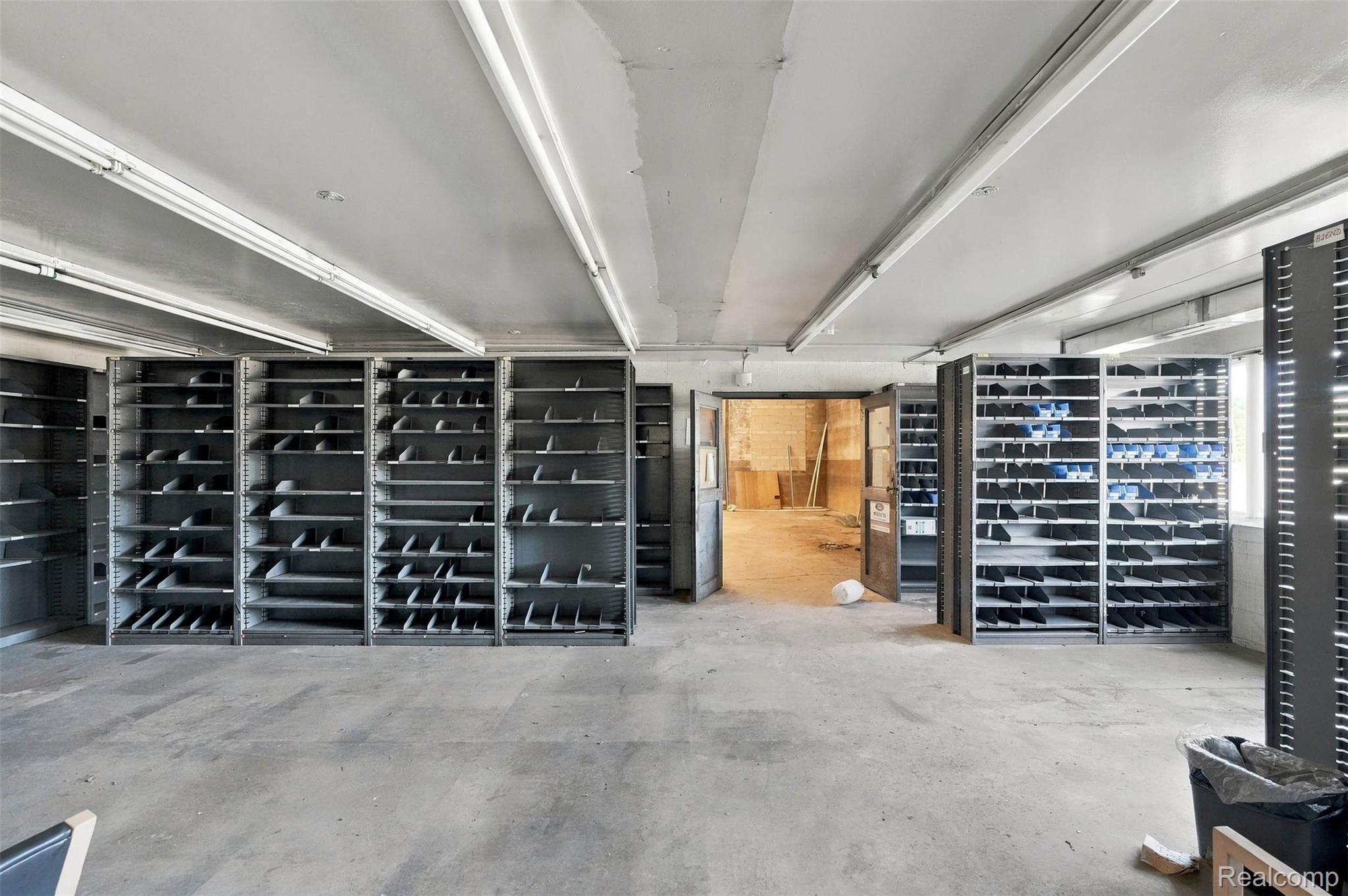 Commercial Lease in Detroit 4