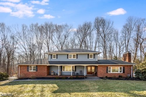 5 Parkwood Rd, Succasunna, NJ, 07876-2050 | Card Image