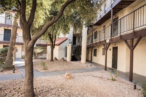 68-2080 Karen Ave, Las Vegas, NV, 89169-1776 | Card Image