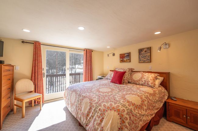 29A Maple Hill Loop, Condo with 3 bedrooms, 4 bathrooms and null parking in West Dover VT | Image 8