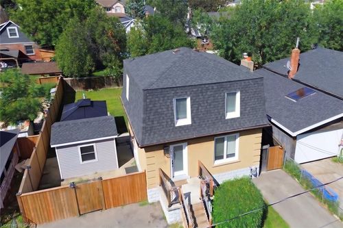 94 Howard Ave, Hamilton, ON, L9A2W5 | Card Image