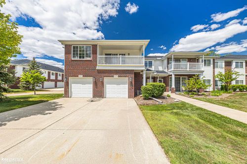 14378 Moravian Manor Cir, Sterling Heights, MI, 48312-5797 | Card Image