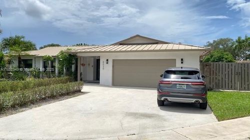 6020 Sw 17th Ct, Plantation, FL, 33317-5212 | Card Image
